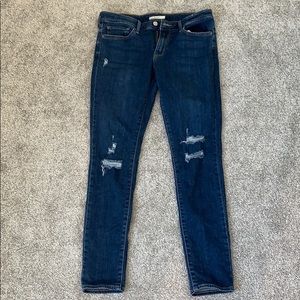 Levi Size 6 Jeans